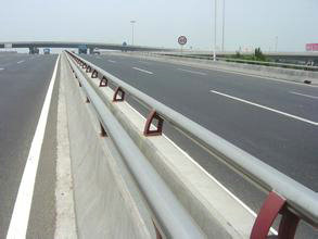 道路護(hù)欄